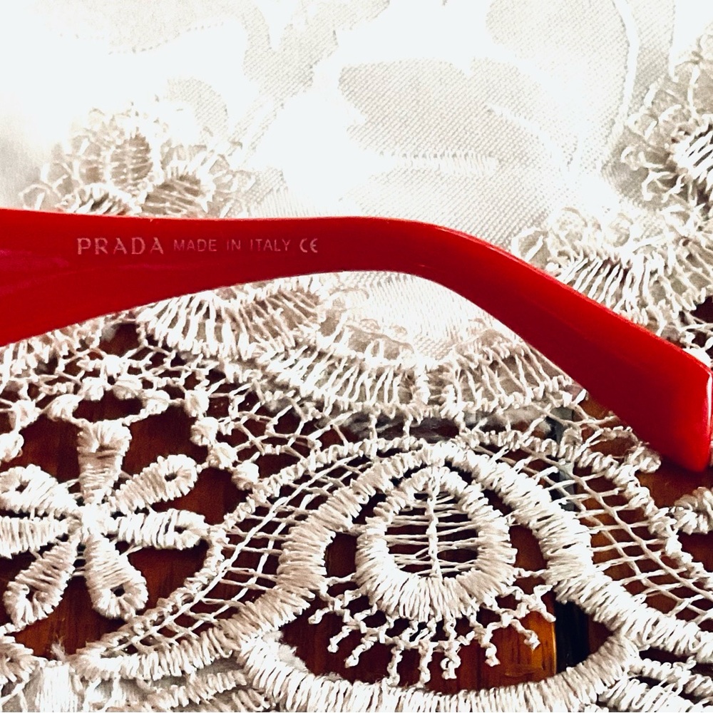 STRIKING PRADA EXCELLENCE!
NEVER WORN.  LIKE NEW - Picture 5 of 7